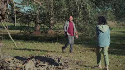 Dad, this tree's gotta be, like,
what? A hundred years old? - Leverage: Redemption