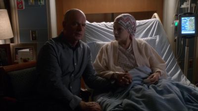 Dad, why don't you go grab
a bite to eat with Gibbs? - NCIS