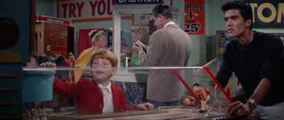 - Dad?
- Yeah? - The Courtship of Eddie's Father