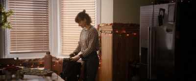 ♪ Daddy, buy me that,
make my list for Santa... ♪ - Black Christmas