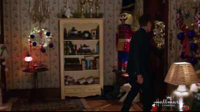 Daddy, it doesn't matter
what anyone says. - Christmas at the Palace