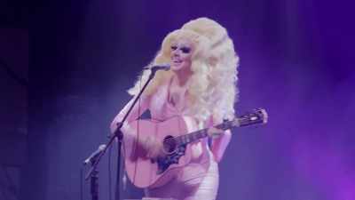 Daddy don't make me [LAUGHING]. - Trixie Mattel: Moving Parts