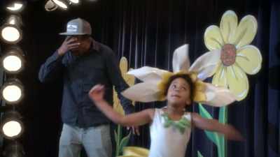 Daddy, you forgot to spin
because the flower's happy. - The Upshaws
