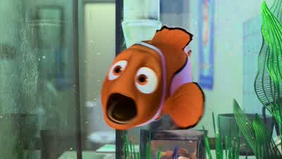 - Daddy! Help me! - He's stuck. - Finding Nemo
