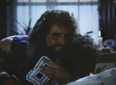 - Daddy.
- Hey, kid. - Night of the Juggler