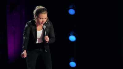 Daddy issues? All right.
Better get all that out of there - Taylor Tomlinson: Quarter-Life Crisis