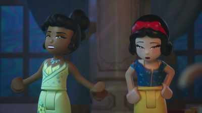 Daddy! Oh, no. What is happening? - LEGO Disney Princess: The Castle Quest