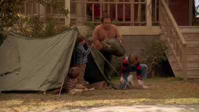 - Daddy!
- Okay. Okay. Let me-- - Jack the Bear