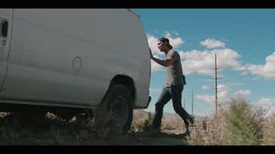 ♪ ♪ - Daddy! - Yellowstone