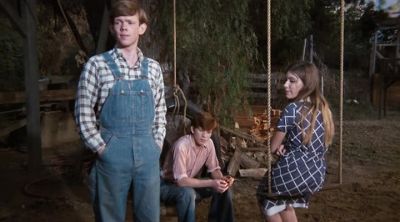 Daddy said not to go in there. - The Waltons