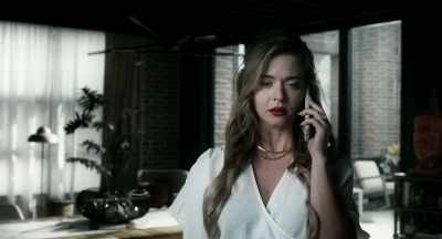 Daddy has told
Nick's sister everything. - The Image of You