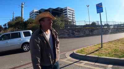 "Daddy, when
you're going to come back?" - American Highway