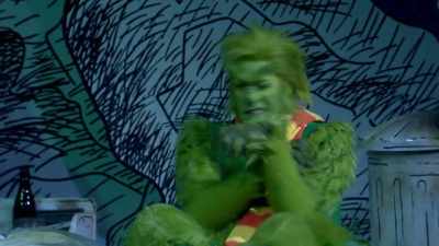 Dah who dor-aze! ♪ - Dr. Seuss' The Grinch Musical