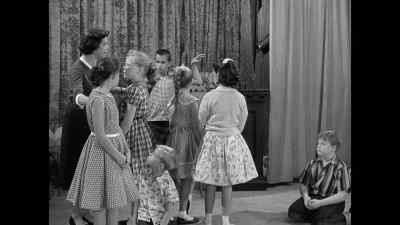 Daisy should be right here. - Leave It to Beaver