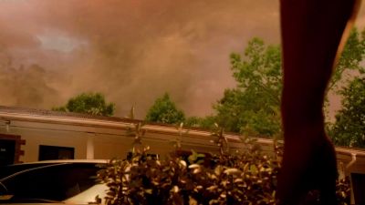 - Dale, what's happening?
- I have no idea. - Under the Dome