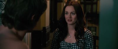 Dallas is going to be cancelled isn't it She's crazy - Country Strong