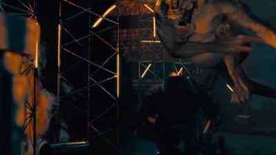 [DALLAS GRUNTING
& CREATURE GROWLING] - Jason X
