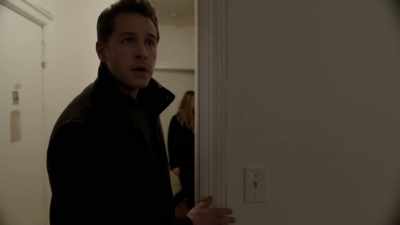 Daly, you in here? - Manifest