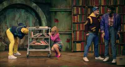 - Dammit I love her!
(audience chuckling) - The Toxic Avenger: The Musical