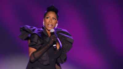 "Damn, boo, you can see her from here
without your glasses?" - Sommore: Queen Chandelier