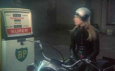 Damn, I did not bring money and forgot my watch. - The Girl on a Motorcycle