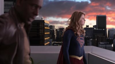 - Damn it!
- Dreamer said they'd be here. - Supergirl