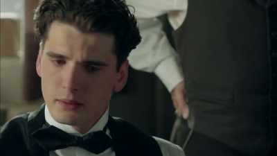 Damn it, I-I really needed
to talk to her. - Grand Hotel