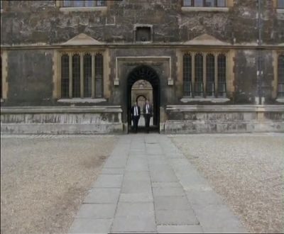 Damn it, Lewis! l'm off duty. - Inspector Morse
