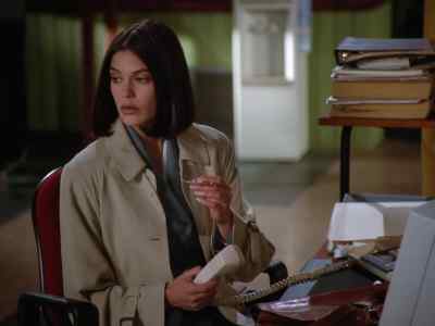 Damn it, Olsen,
keep that window closed. - Lois & Clark: The New Adventures of Superman