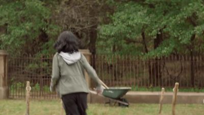 Damn it. - The Walking Dead: World Beyond