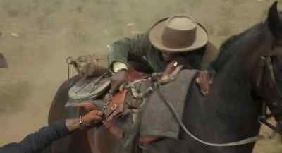 Damn it!
Stay on your feet! - 100 Rifles