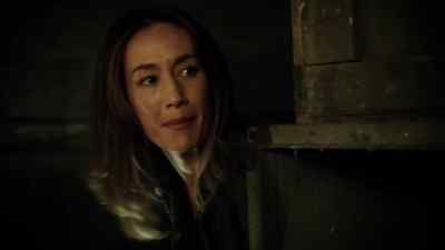 Damn it, we're pinned down here. - Nikita