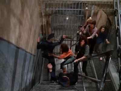 Damn!
- Take care of them. - Prison Heat