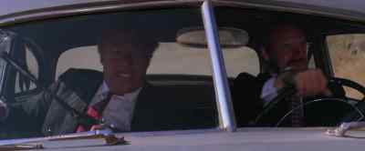 - Damn, they're going fast.
- I can't see them. - Thunderbolt and Lightfoot