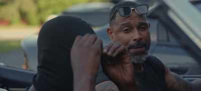 Damn, you think she in there? - South Side Hero