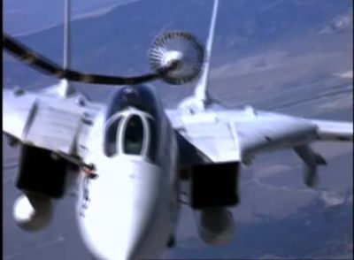 - Damn, we've got turbulence!
- Oh, not now! - JAG