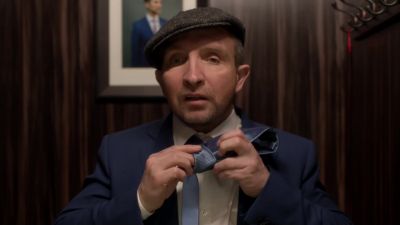 [Damon] Yo, Terry,
you okay in there? - Ray Donovan