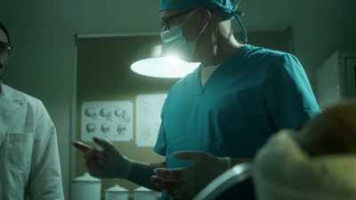 - [Dan] About an hour later,
it's time for Dr. White - The UnBelievable with Dan Aykroyd