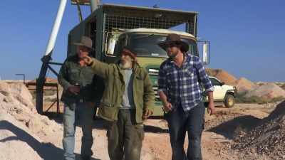 DAN: I already see my wife
calling me tonight, - Outback Opal Hunters