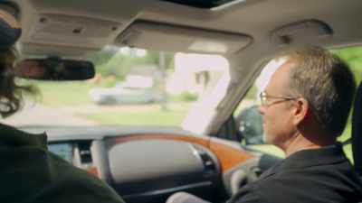 DAN: Joel Hodgson, friend
and puppet builder, - Prop Culture