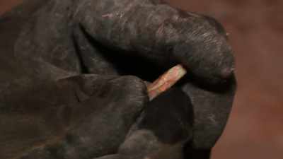 ..Dan and Justin have
struck it lucky.Have a look. - Outback Opal Hunters