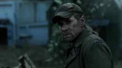 Dan. We got to move. - Falling Skies