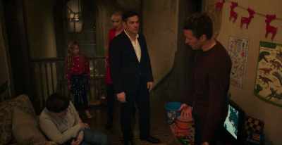 -Dan.
-You don't really think I-- - Surviving Christmas with the Relatives