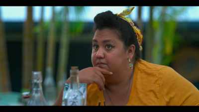 Dana, you can't go
because you have to walk Will home. - Love Is in the Air