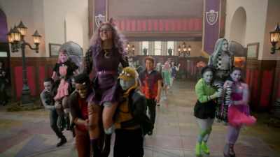 ♪ Dancing with you - Monster High 2