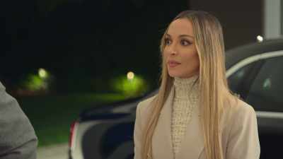 [Dang] I mean, it's a realistic price. - Buying Beverly Hills