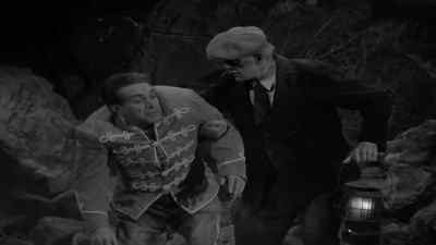Daniel, are you hurt? - House of Frankenstein