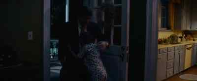 -DANIEL: Daddy!
-Hey, squirt! (KISSES) - The Man in the White Van