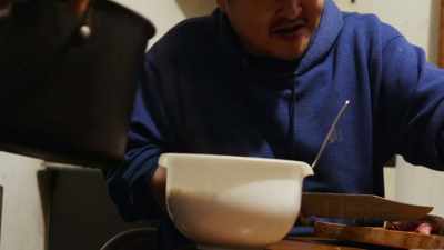 DANIEL: Mouthwatering
food right there. - Life Below Zero: First Alaskans