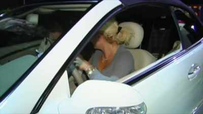 DANIEL: She would give it up,
the shots, waving. - Framing Britney Spears